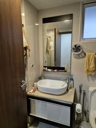 1 Canberra (D27), Condominium #536930461